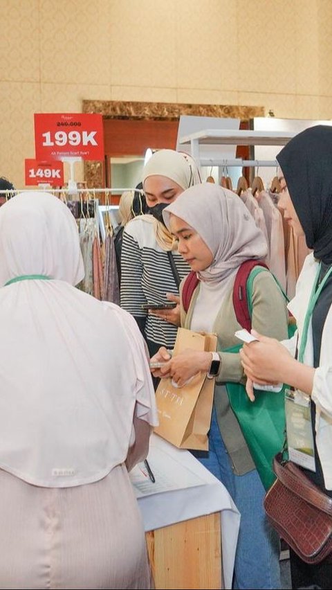 Famous Muslim Clothing Brands Bazaar at Sisterhood Modest Bazaar 2024, Discounts Up to 70%
