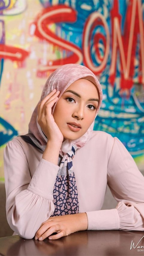 5. Premium Obelia DP Square Hijab Scarf Motif