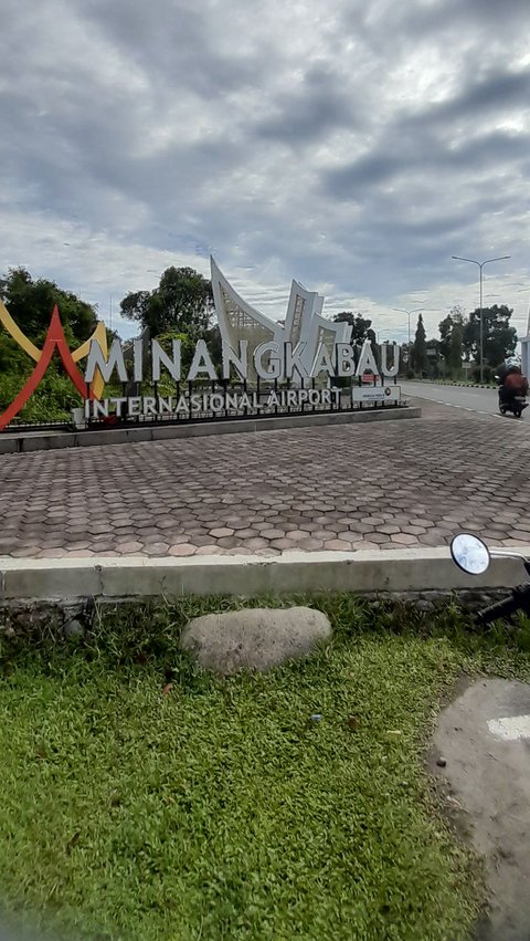 Sempat Ditutup Akibat Abu Vulkanik Marapi, Bandara Internasional Minangkabau Kembali Dibuka