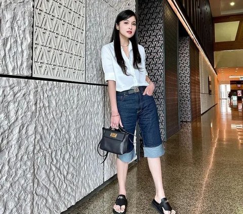 Known Rich, Portrait of Sandra Dewi's Expensive OOTD Shines