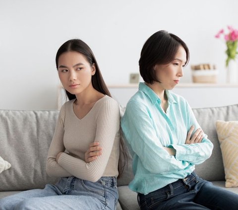First-born Daughters Tend to Have High Emotional Burden