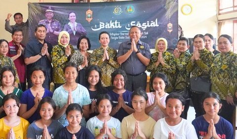 “Jangan dilihat nilainya tetapi kepedulian kita, di tengah kondisi kenaikan bahan sembako dan himpitan ekonomi masyarakat kita bisa berperan walaupun tidak banyak tetapi kita harus ada untuk mereka,