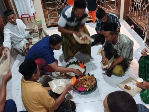 Mengenal Tradisi Maleman, Cara Masyarakat Jawa Hidupkan Malam Lailatul Qodar