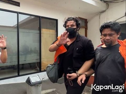 Bikin Pangling! Potret Terbaru Ammar Zoni Setelah 3 Bulan Mendekam di Penjara Makin Brewokan, Ngaku Kangen Anak-anak