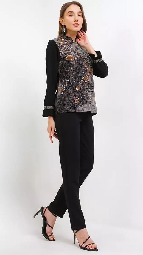 5. Denia New Blouse with a Formal and Nursing Friendly Design