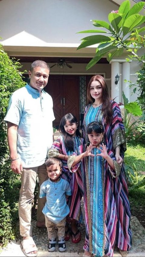 Teuku Rafli and Nurah Syahfirah have now been blessed with three children.