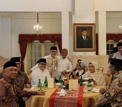 Jokowi Gelar Buka Puasa Bersama Para Menteri di Istana, Duduk Satu Meja dengan Prabowo