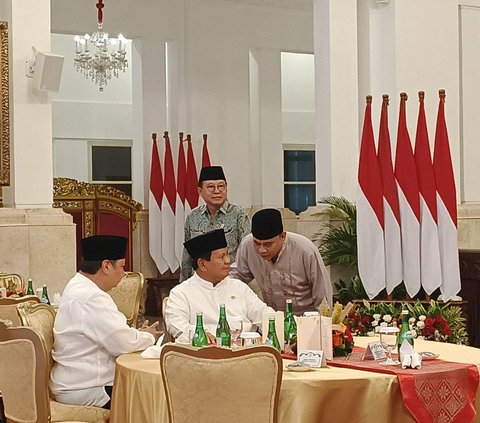 Jokowi Gelar Buka Puasa Bersama Para Menteri di Istana, Duduk Satu Meja dengan Prabowo