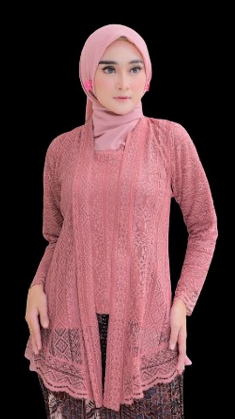 <b>Vanriz Kebaya: Kebaya Kutubaru Mika</b>