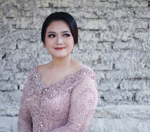 10 Recommendations of Kebaya for Plus Size Women in 2024