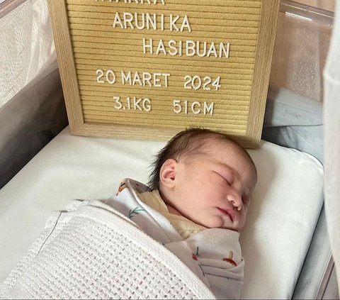 Potret Terbaru Baby Kyarra Anak Jessica Mila Bikin Sang Ibu Jatuh Cinta Setiap Hari, Gemas Banget di Usia 9 Hari