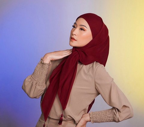 Bella Square Tassel (Sumber instagram.com/napocut).