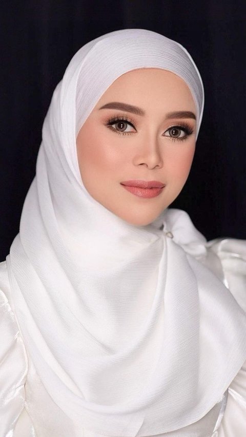 Deretan Penyanyi Dangdut Tampil dalam Balutan Hijab Terlihat Makin Menawan, Ada Zaskia Gotik Hingga Lesti Kejora