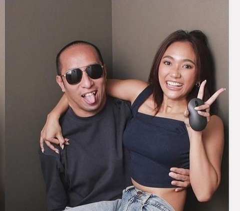 Potret Mesra Marion Jola bareng Pacar Bikin Baper, Kekasihnya Dibilang Mirip Vin Diesel