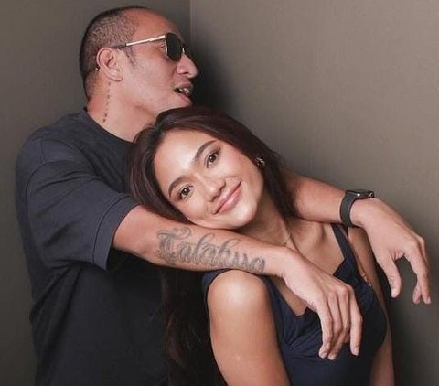 Potret Mesra Marion Jola bareng Pacar Bikin Baper, Kekasihnya Dibilang Mirip Vin Diesel