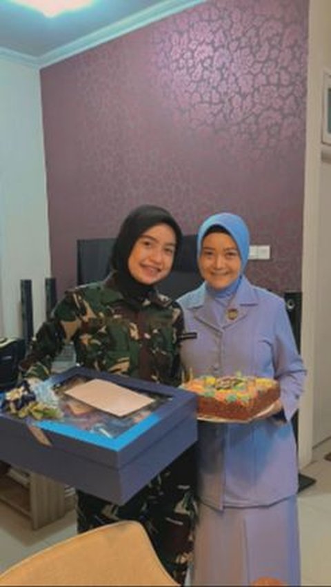 Momen Ajudan Istri Bintang 3 TNI Diberi Kejutan Ultah sama Komandan, Sweet Banget Dikira Putri Sang Jenderal