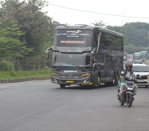 FOTO: Bus Nekat Pasang Klakson Telolet Siap-Siap Ditindak Tegas dan Didenda Rp 500 Ribu