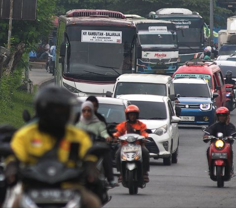 FOTO: Bus Nekat Pasang Klakson Telolet Siap-Siap Ditindak Tegas dan Didenda Rp 500 Ribu