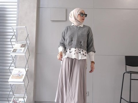 Warm Style with Sweater for Holiday Raya, Check Outfit Richa Iskak