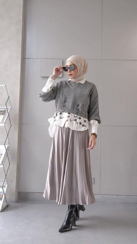 Warm Style with Sweater for Holiday Raya, Check Outfit Richa Iskak