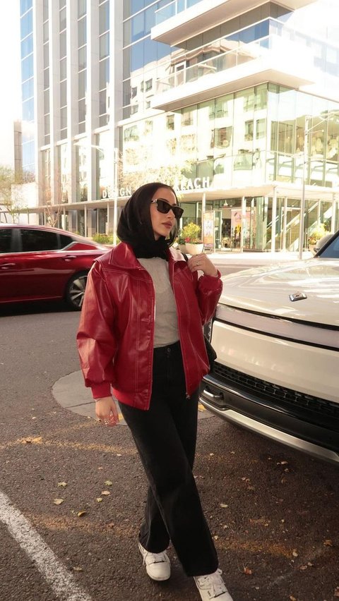 Stand Out with a Red Leather Jacket, Sneak Peek of Its Pairing