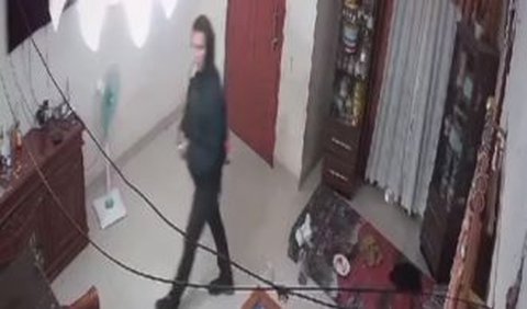 Sebelumnya, aksi pelaku terungkap usai terekam kamera CCTV.