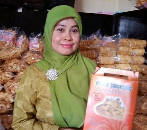 Mardiah bisa dibilang berbeda dari pelaku usaha lain. Sosoknya begitu sederhana dan menginspirasi bagi ibu-ibu tempat tinggalnya di Kelurahan Cipedak, Jakarta Selatan.