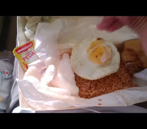 Menu Nasi Goreng Parahyangan Kereta Api Setia Temani Penumpang Sejak 1971, Yuk Intip Sejarahnya