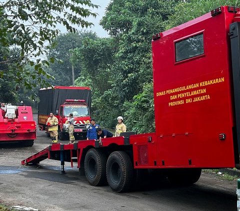 FOTO: Penampakan Mobil Robot yang Dikerahkan untuk Membantu Proses Pemadaman Gudang Amunisi TNI AD