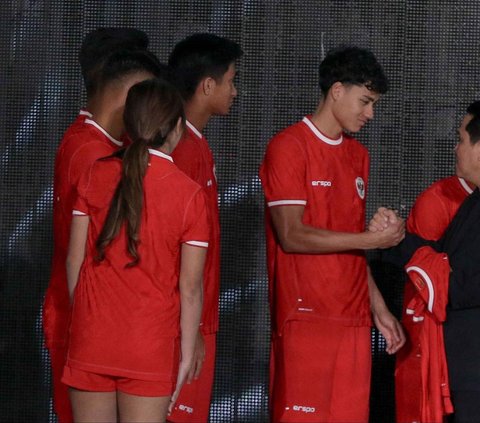 Designer of Indonesian National Team Jersey Goes Viral, Netizens Accuse Him of Being Anti-Criticism, Resulting in an Apology