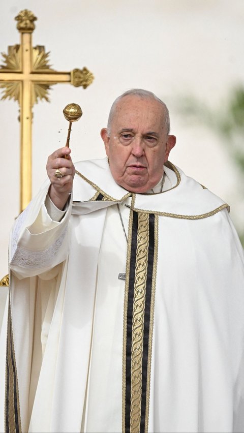 FOTO: Paus Fransiskus Pimpin Hari Raya Paskah di Vatikan