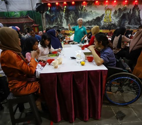 FOTO: Indahnya Toleransi Buka Puasa Bersama Penyandang Disabilitas se-Kota Bogor di Vihara Dhanagun