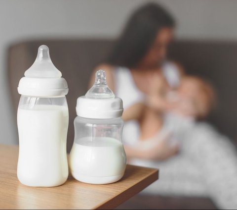 Mixing Expressed Breast Milk from Different Days, Is It Safe?