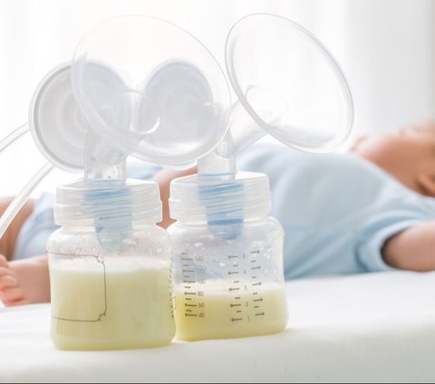 Mixing Expressed Breast Milk from Different Days, Is It Safe?