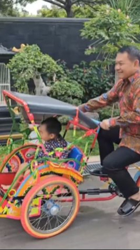 Momen Jenderal Dudung Eks Kasad 'Narik' Becak, Penumpangnya Sosok Tak Sembarangan