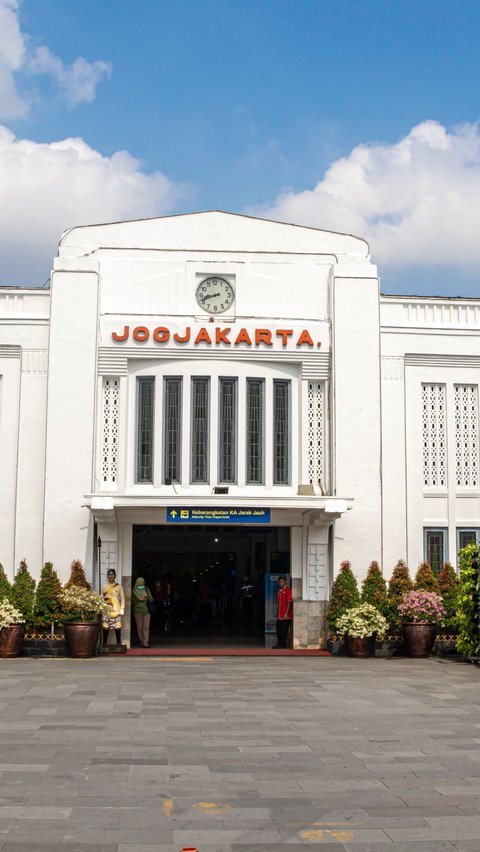 Viral Parkir VIP Tujuh Jam di Stasiun Tugu Jogja, Tarif Rp350 Ribu