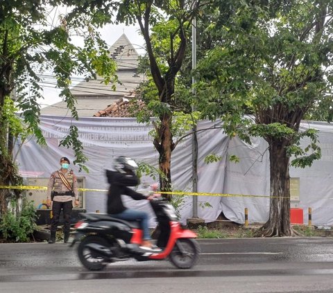 Foto-Foto Kondisi Kantor Subdensi Pom Detasemen I Polda Jatim Usai Terjadi Ledakan