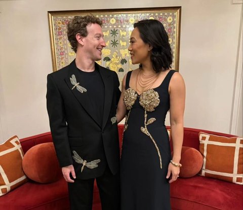 A Series of Captivating Outfits of Mark Zuckerberg and His Wife at a Crazy Rich Indian Wedding