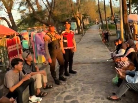 Patroli Dialogis di Tempat Wisata, Perwira Polisi Memuji Penampilan Bripda Daffa 'Kau Dilihat-lihat Manis'