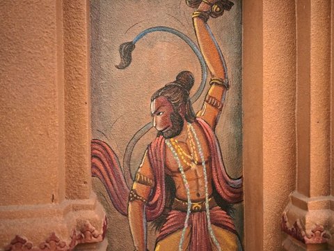 Potret Mewahnya 14 Kuil yang Dibangun Keluarga Ambani untuk Pernikahan Anant-Radhika