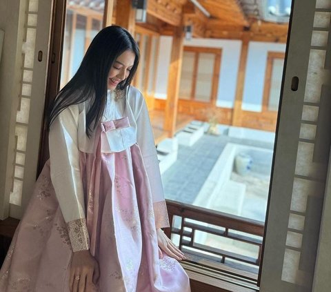 Rayakan Ultah di Korea, Cantiknya Raline Shah Kenakan Hanbok Vibesnya Bak Putri di Drakor