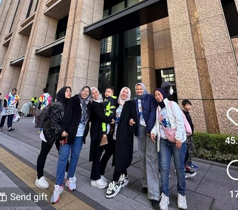 Penuh Rasa Syukur, Potret Sus Rini Liburan di Jepang Pose sama Amy Qanita dan Rieta Amalia 'Keluarga Super Baik'
