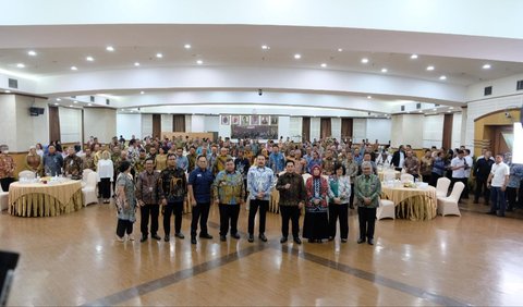 “Kejaksaan akan selalu membuka diri untuk bekerja sama dengan banyak pihak dalam mendukung semua program pemerintah. Mewujudkan BUMN yang bersih dari korupsi adalah pekerjaan besar bagi kita semua yang akan bermanfaat tidak hanya hari ini, tetapi juga untuk generasi mendatang,”