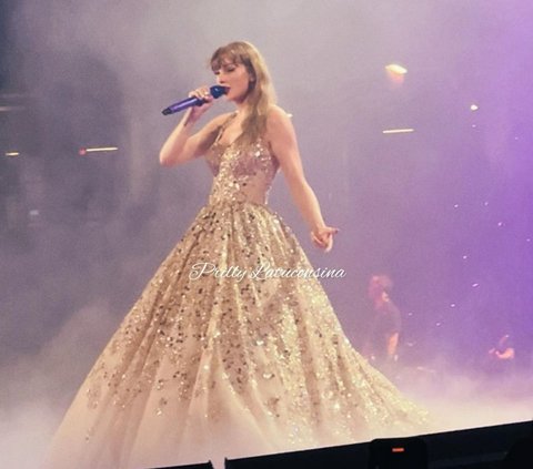 Momen Prilly Latuconsina Menangis Haru saat Nonton Konser Taylor Swift di Singapura