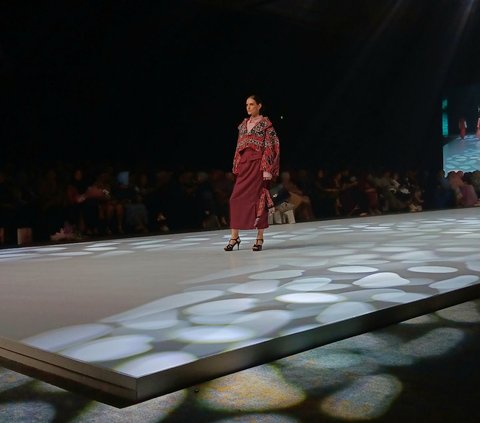 Shopping for Fashion by Indonesian Designers at IFA, Take a Look at Some of Their Collections