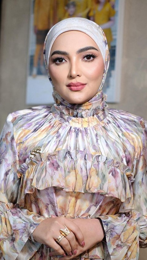 10 Potret Ashanty Makin Getol Pakai Hijab, Dipuji Anang Hermansyah Makin Cantik