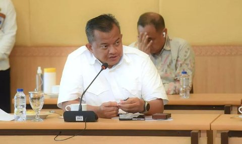 Cerita Anggota DPR Pernah Didatangi Solihin GP Naik Helikopter saat Disunat