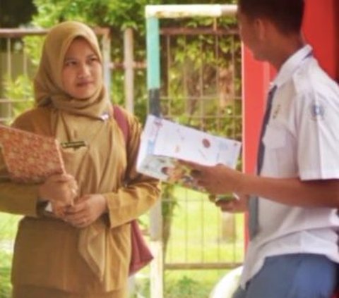 Bertemu di Sekolah, Pasangan Guru dan Siswa Ini Akhirnya Menikah