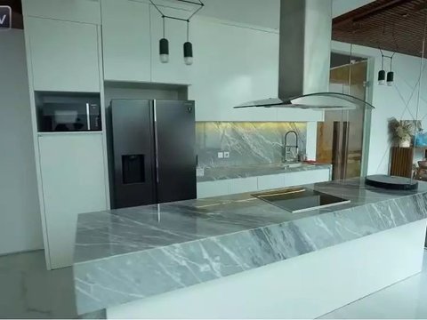Apply Frugal Living, Raditya Dika's Kitchen at Home, There is a Faucet for Rp17 million
