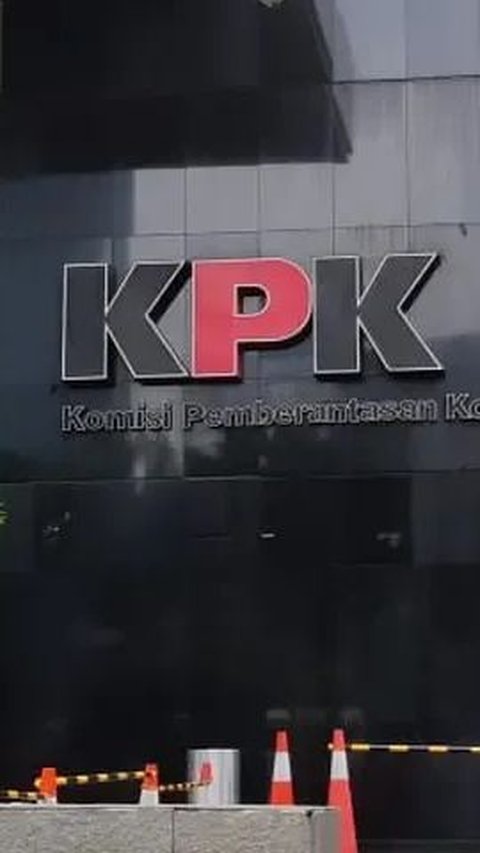 IPW Laporkan Ganjar Pranowo dan Eks Dirut Bank Jateng ke KPK Atas Dugaan Gratifikasi